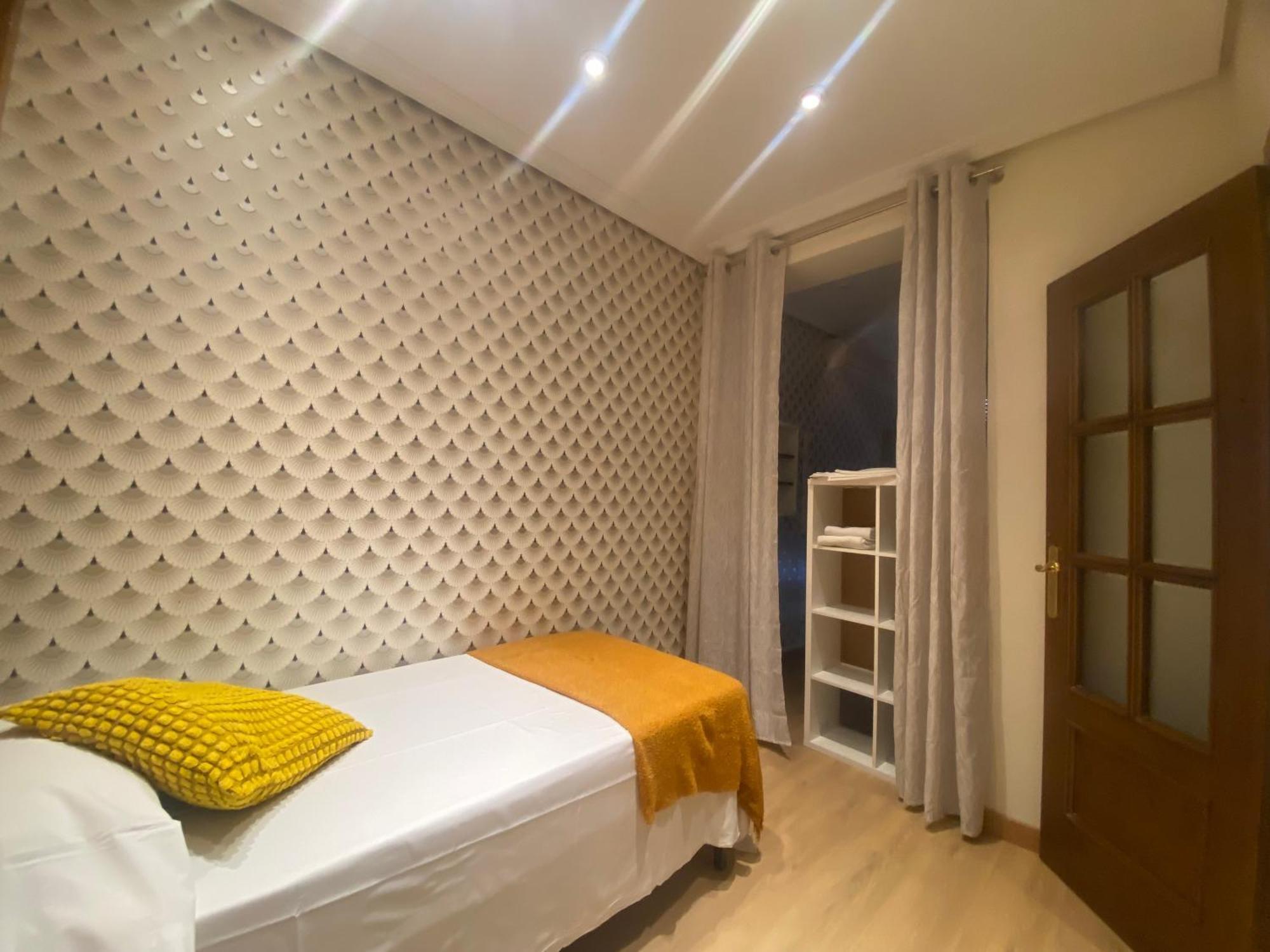 El Jardin Del Angel Ferrocarril Appartement Madrid Buitenkant foto